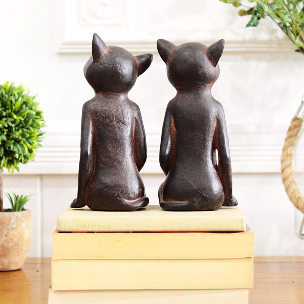 Retro Sitting Cats Ornament