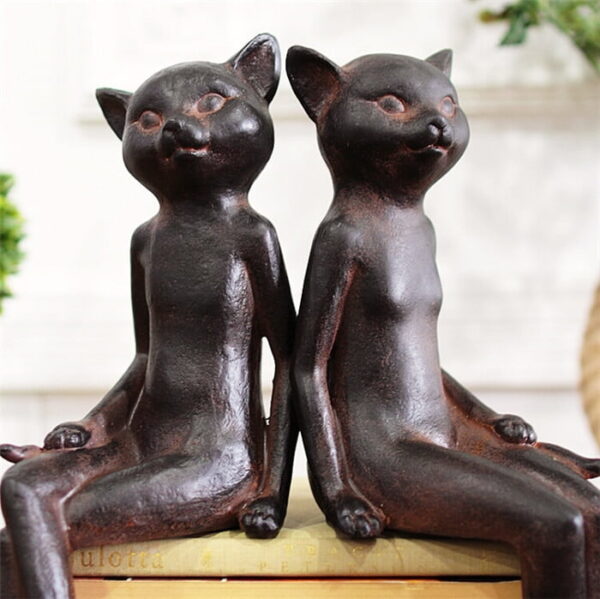 Retro Sitting Cats Ornament