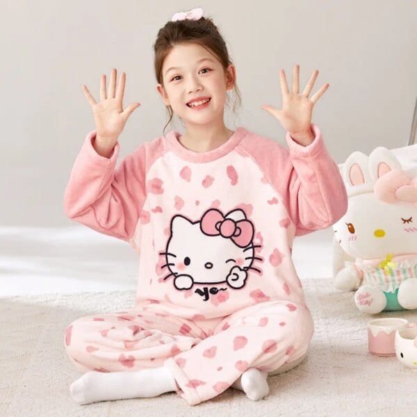 225358-qiubby.jpg Hello Kitty Coral Fleece Pajama Set for Girl