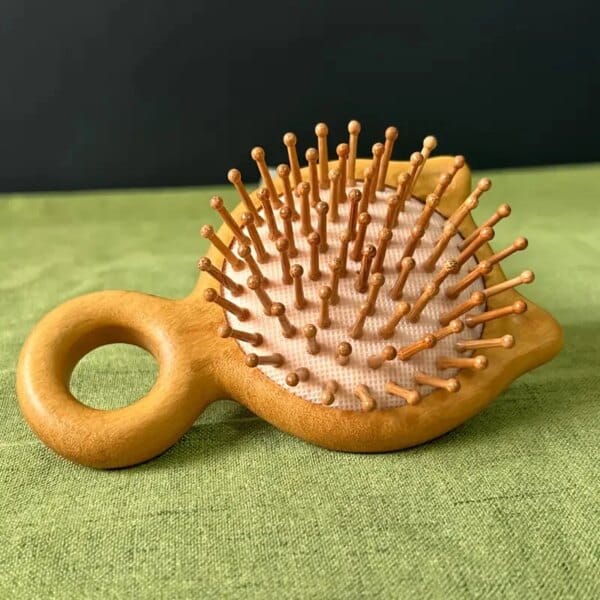 cute cat sandalwood air cushion hair comb