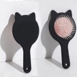 234381-jihu02.jpg Girls Cute Cat Hairbrush